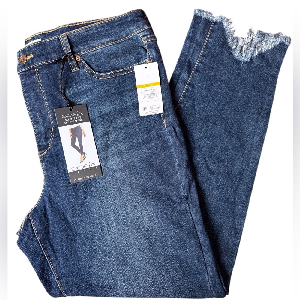 Sofia by Sofia Vergara Sharkbite Hem Ankle Jeans … - image 3